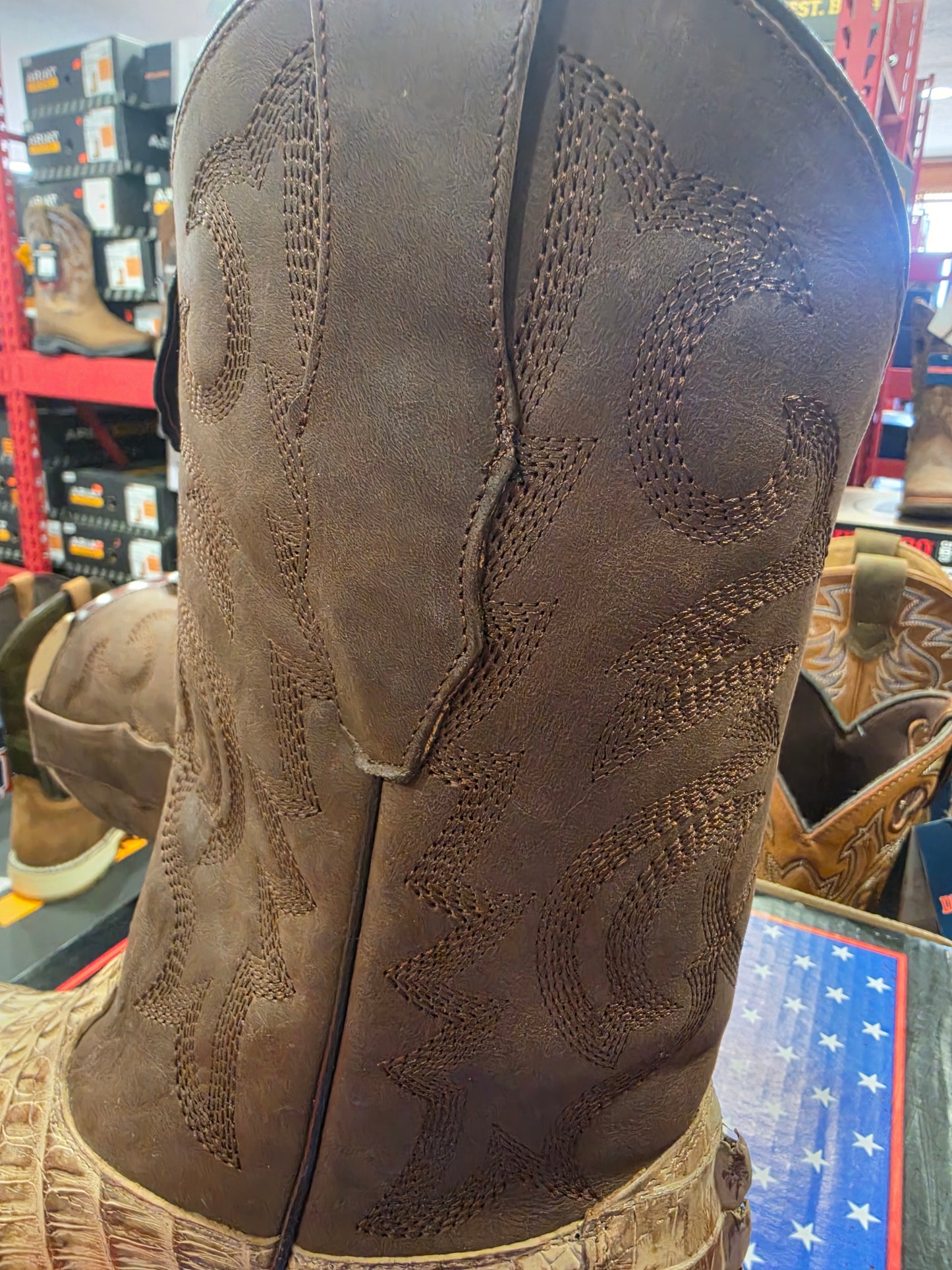 Los altos moka caiman tail! (No original box)