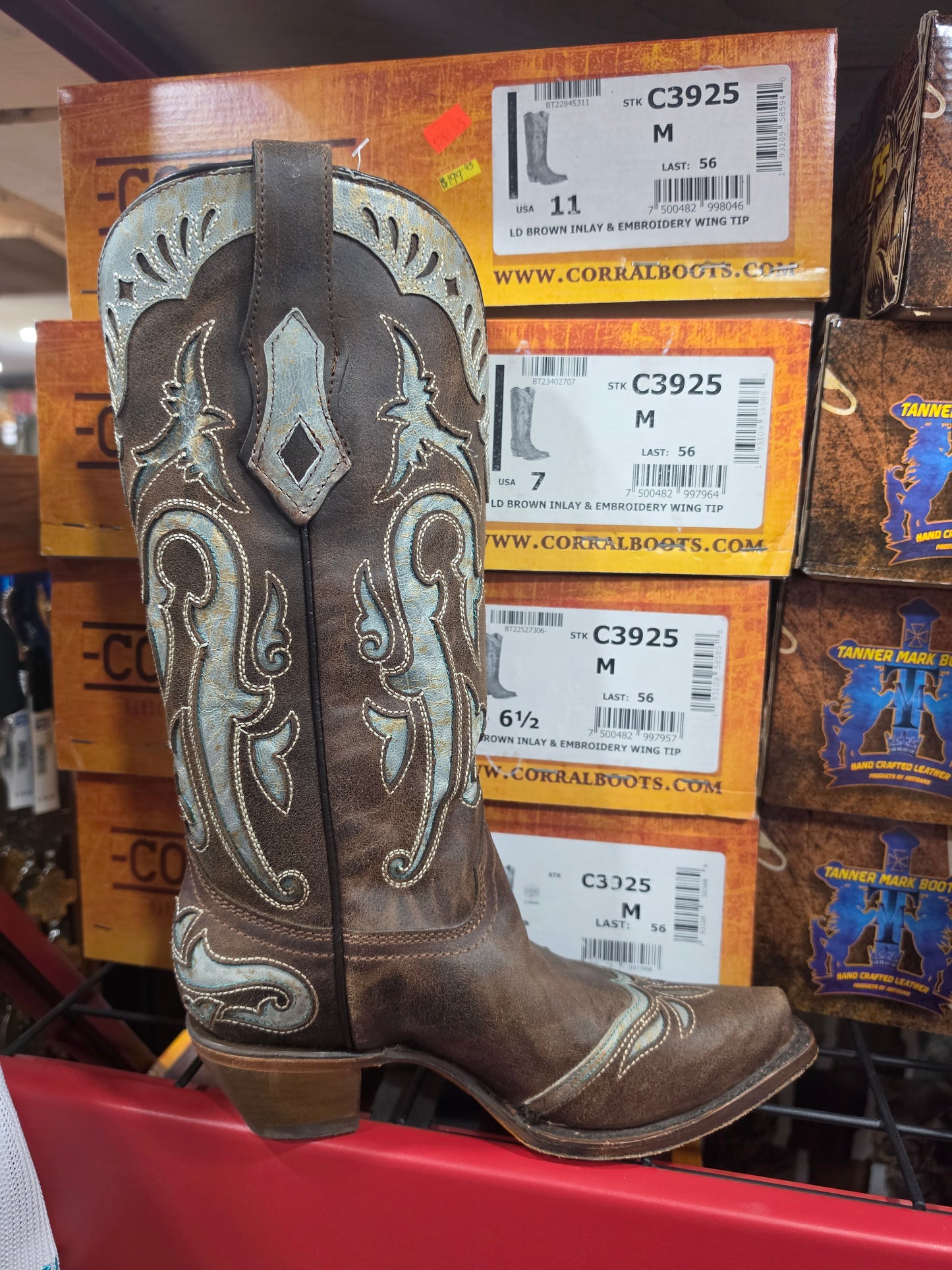Corral lady's snip toe inlay & embroidery