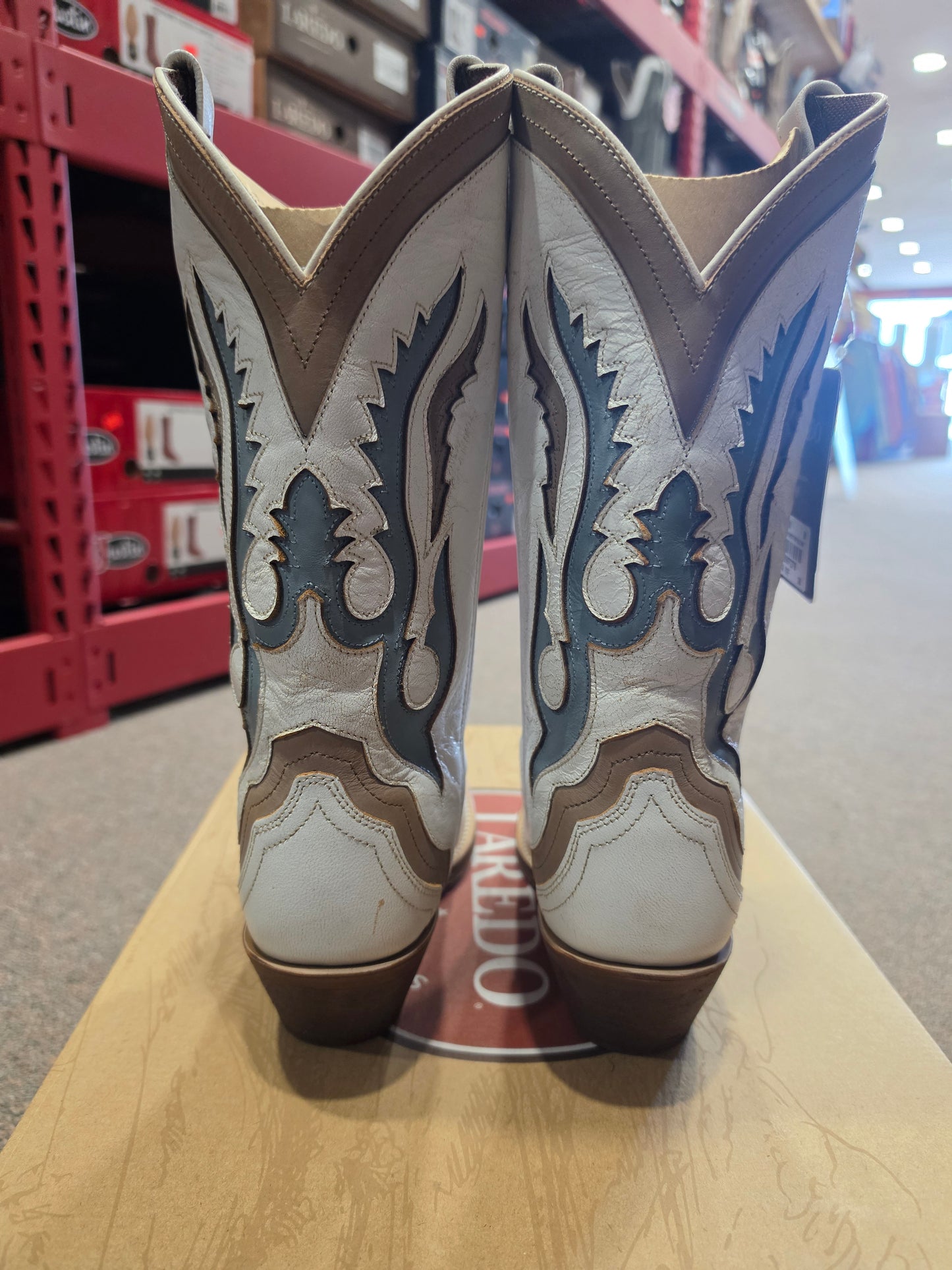 Laredo lady's off white underlay