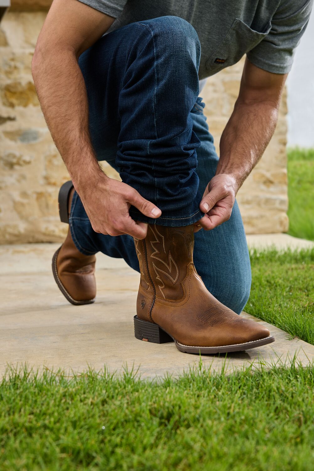 Ariat men's Sport Outdoor Wide Square Toe Cowboy Boot