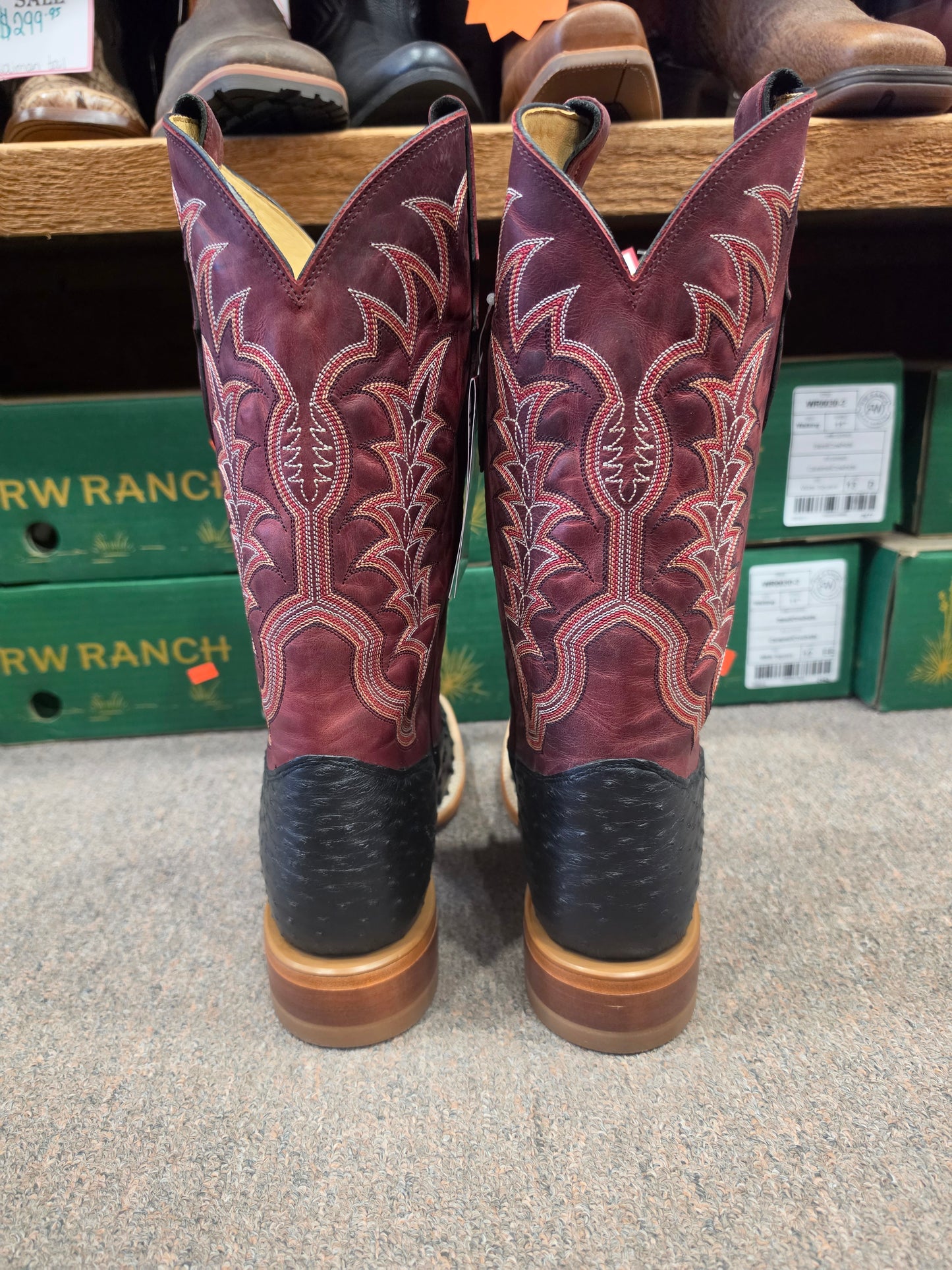 JUSTIN JE8171 BLACK FULL QUILL MADE IN THE USA (no original box)