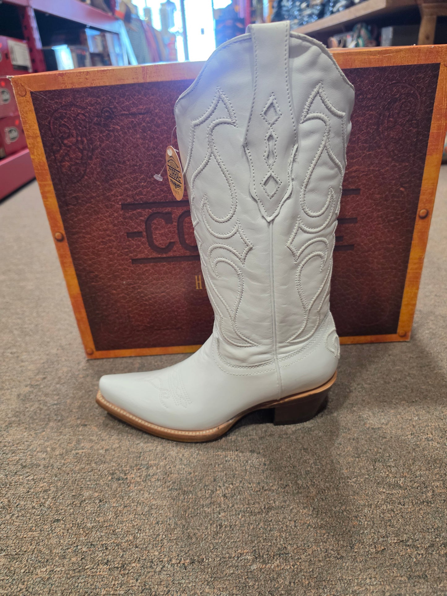 CORRAL WOMEN'S EMBROIDERY WHITE SNIP TOE COWBOY BOOT